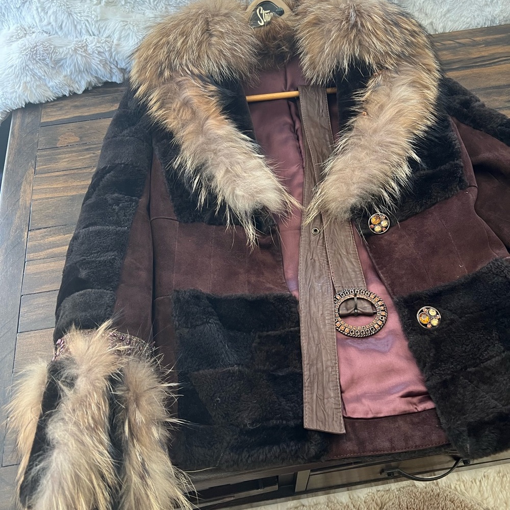 Luxurious Coyote Fur Trimmed Beaver Jacket